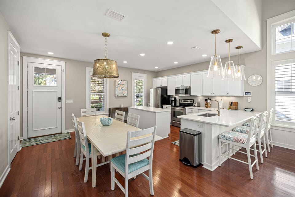House, 3 Bedrooms | Dining