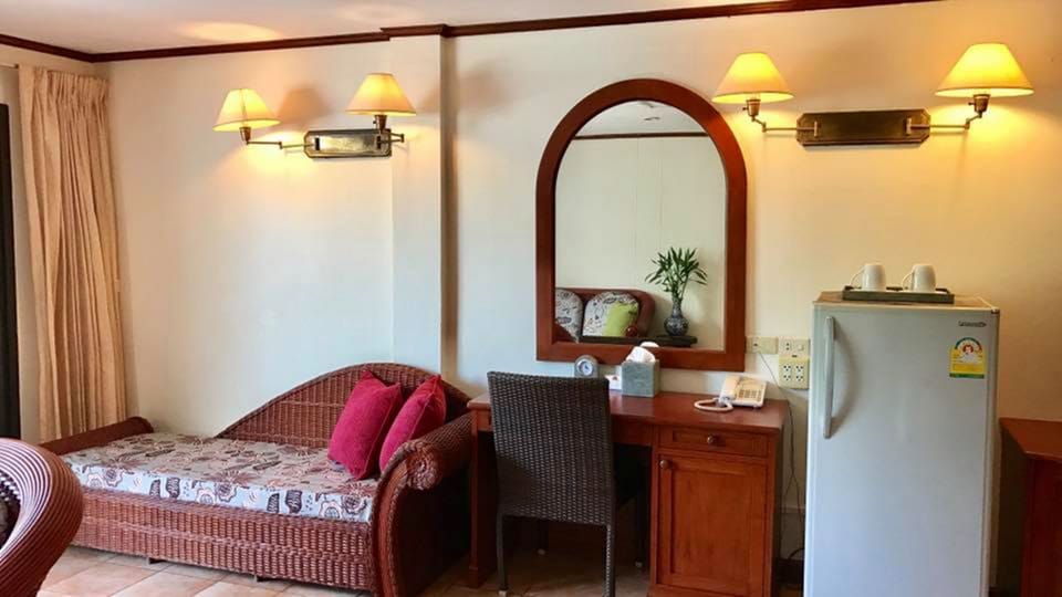 Luxury Room | Premium bedding, in-room safe, desk, iron/ironing board