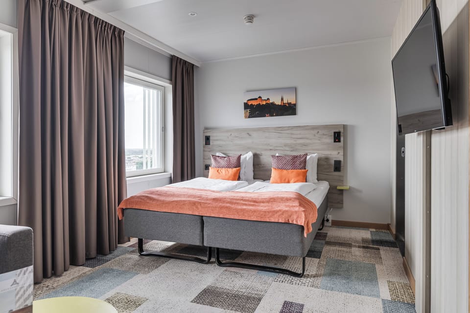 Blackout drapes, soundproofing, iron/ironing board, free WiFi