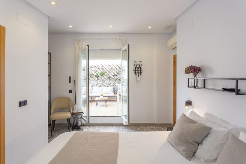 Penthouse, Terrace | Down comforters, desk, blackout drapes, soundproofing