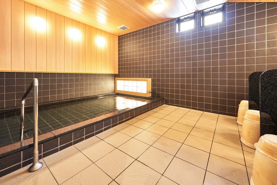 Hotel Kan-raku Honjo Waseda Ekimae Hotel in Saitama Prefecture