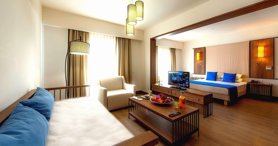 Suite | Premium bedding, minibar, in-room safe, desk