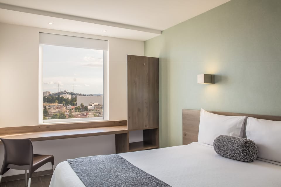 Superior Room, 1 Queen Bed | Desk, iron/ironing board, free WiFi, bed sheets