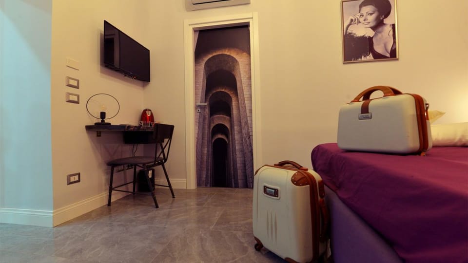 Standard Double Room | Premium bedding, minibar, in-room safe, desk
