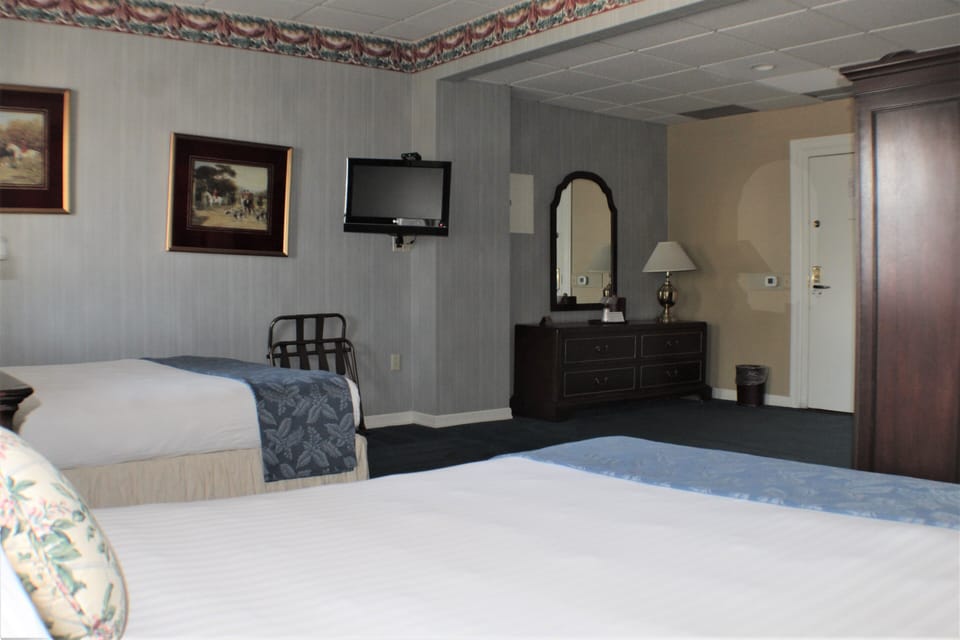 Deluxe Room, 2 Queen Beds | Premium bedding, individually decorated, individually furnished
