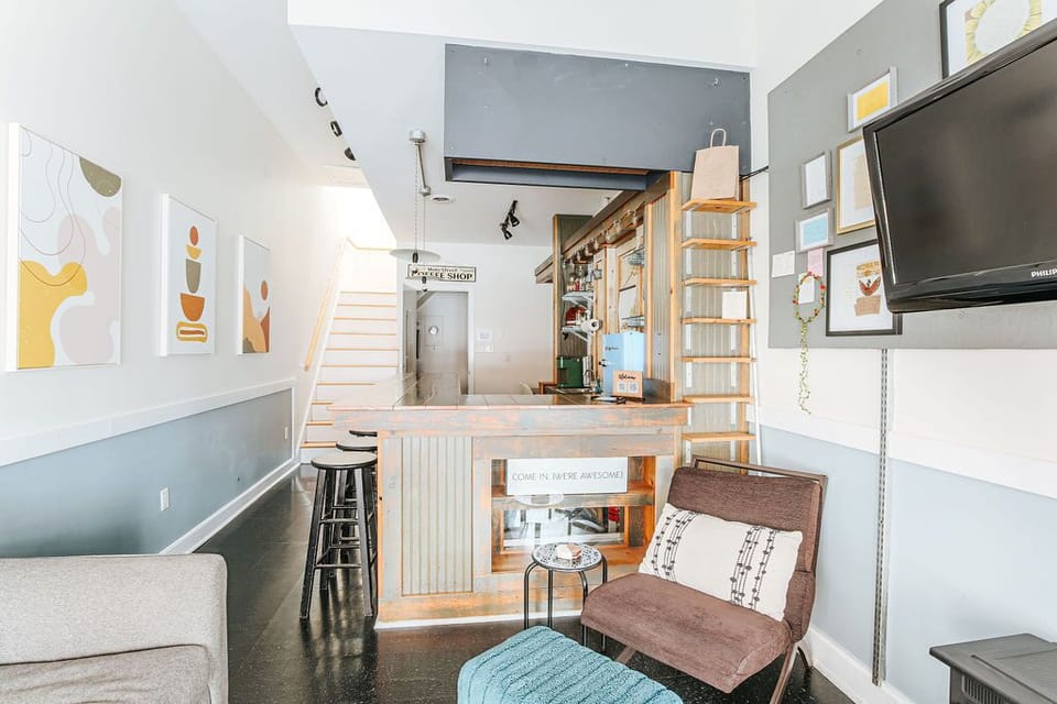 Luxury Room, Ensuite (The Storefront) | Lounge