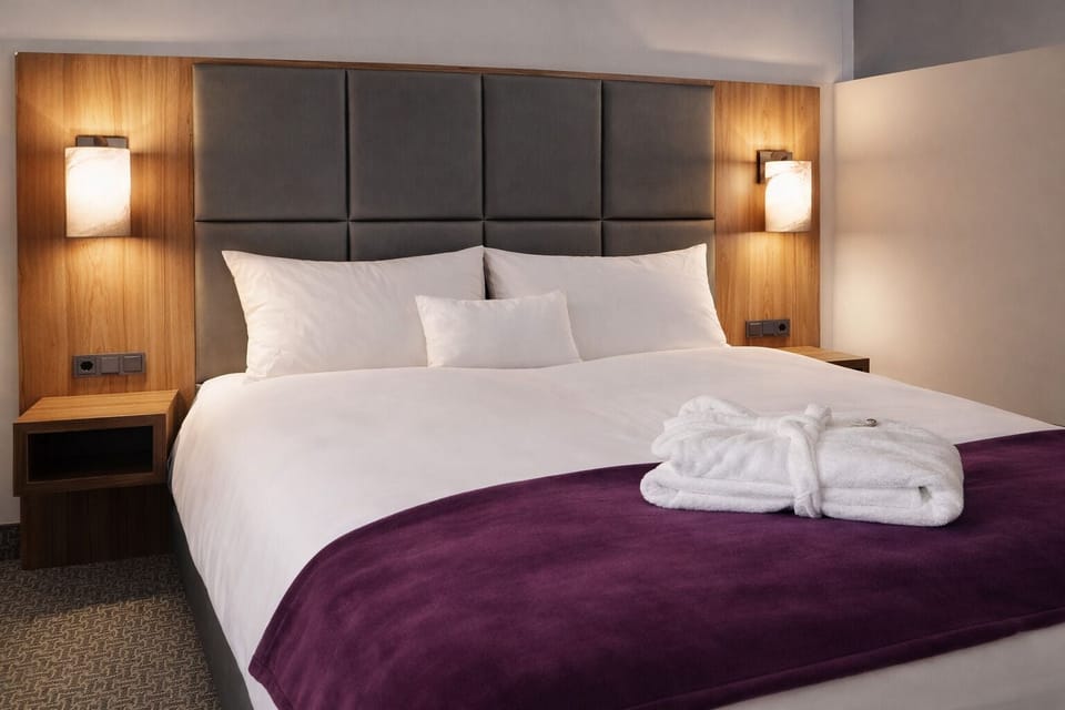 Double Room | In-room safe, desk, iron/ironing board, free cribs/infant beds