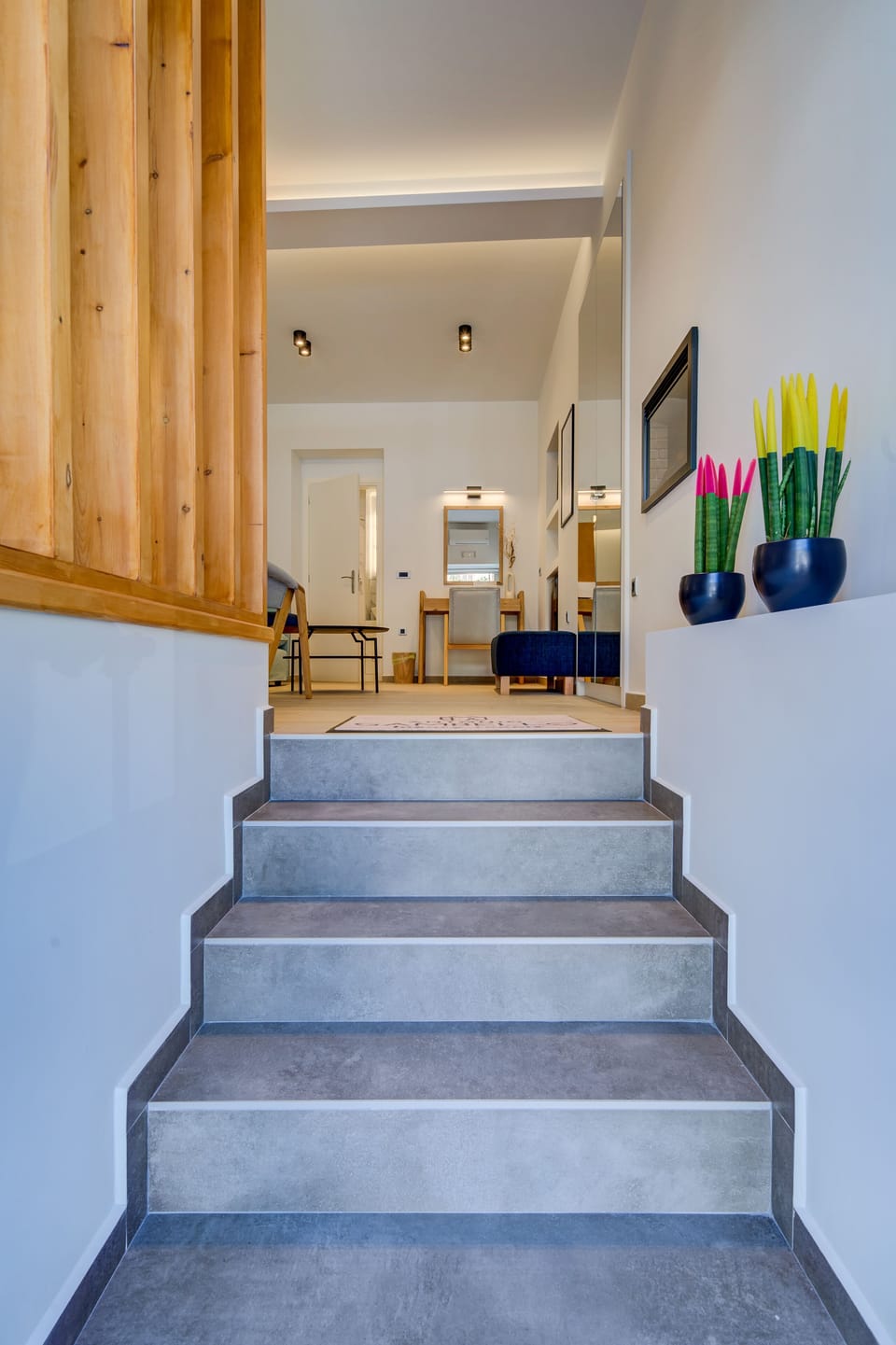 Deluxe Triple Room | In-room safe, desk, soundproofing, iron/ironing board