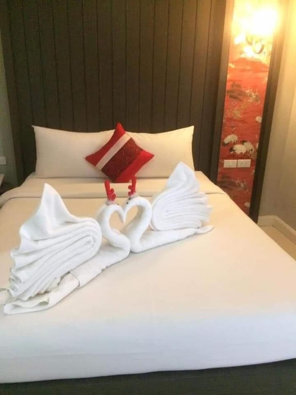 Desk, WiFi (free), bed sheets