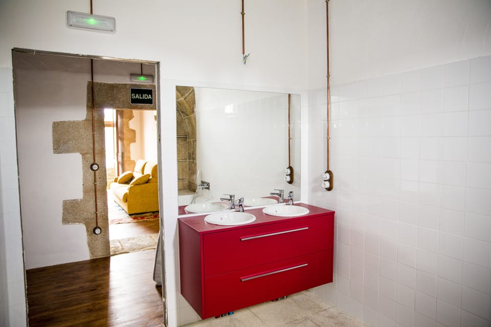 Free toiletries, towels