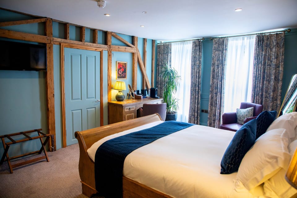 Superior Double Room | Premium bedding, desk, laptop workspace, iron/ironing board