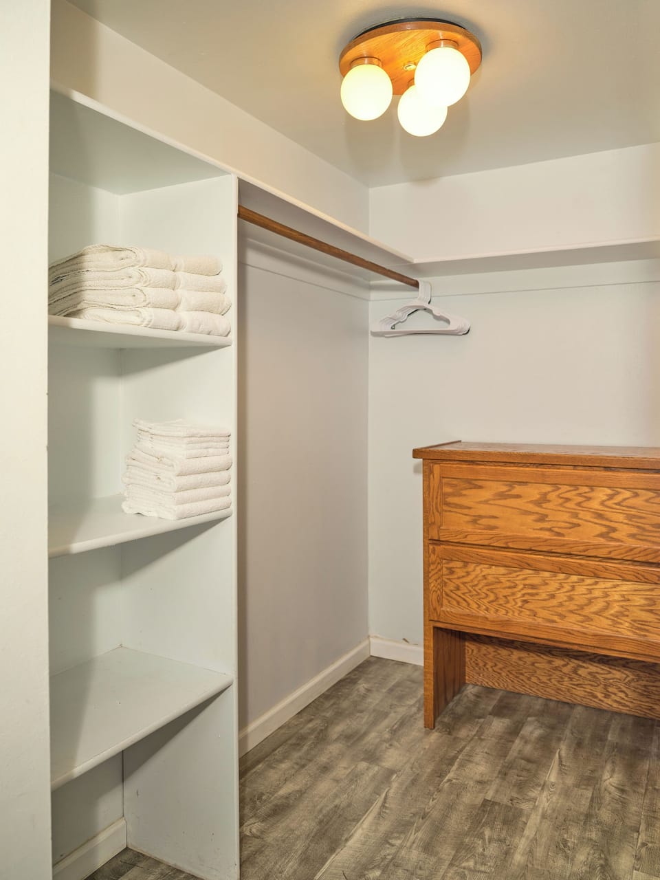 Comfort Double Room, 2 Queen Beds | Free WiFi, bed sheets