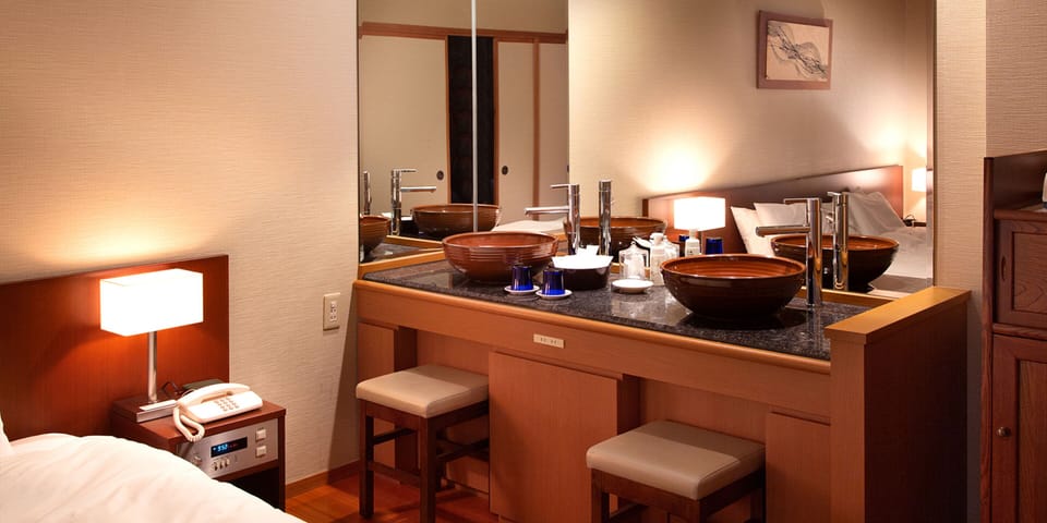 Japanese-Western-style Room [Niji] - River view, twin beds, prefabricated bathroom, Non Smoking | Minibar, in-room safe, free WiFi