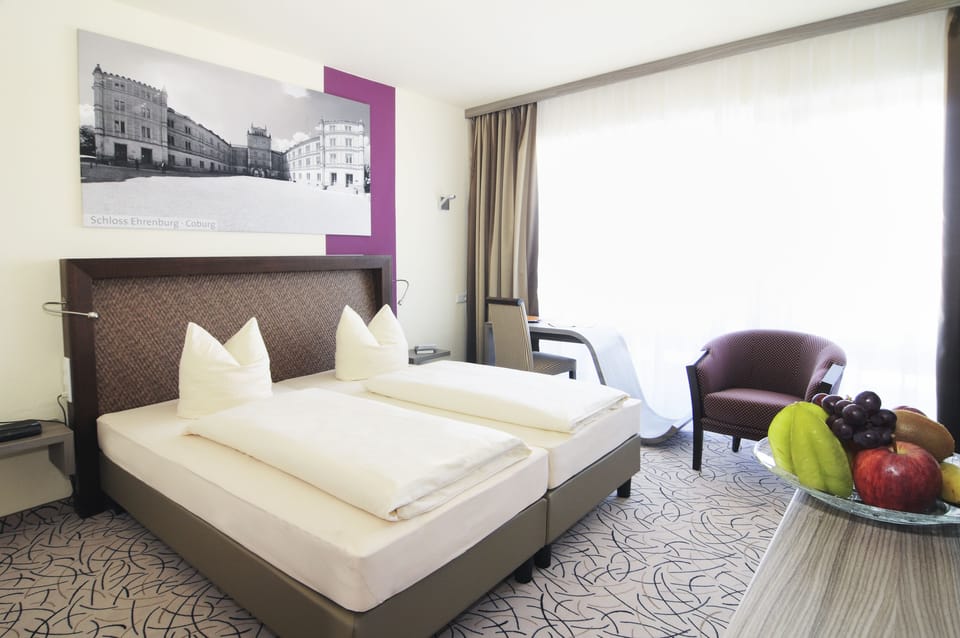 In-room safe, desk, free WiFi