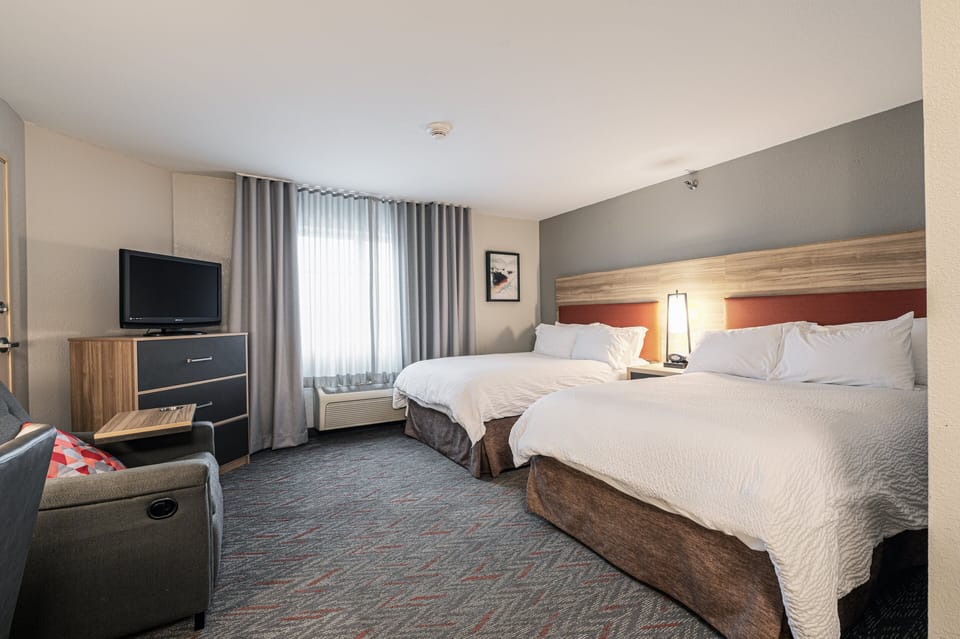 In-room safe, desk, laptop workspace, blackout drapes