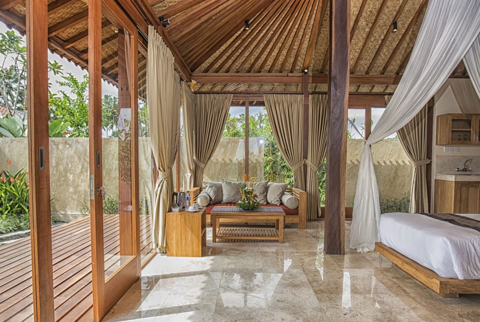 Deluxe One-Bedroom Villa with Rice Field View | Premium bedding, minibar, in-room safe, desk