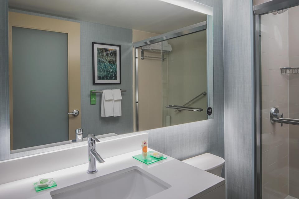 Free toiletries, hair dryer