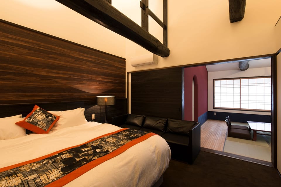 Tenjin | 6 bedrooms, premium bedding, in-room safe, individually decorated