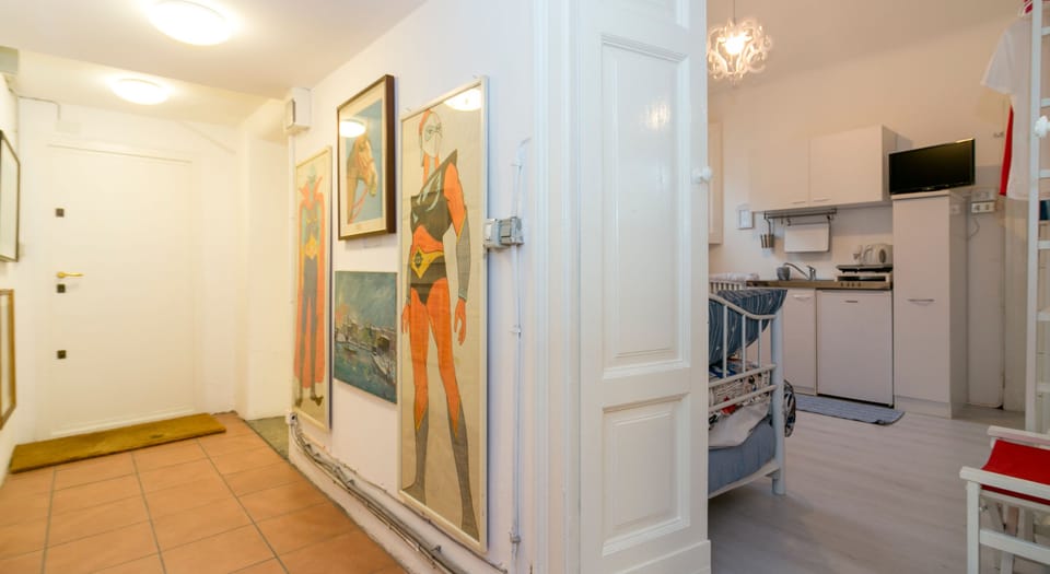 Studio | Individually furnished, desk, iron/ironing board, free WiFi