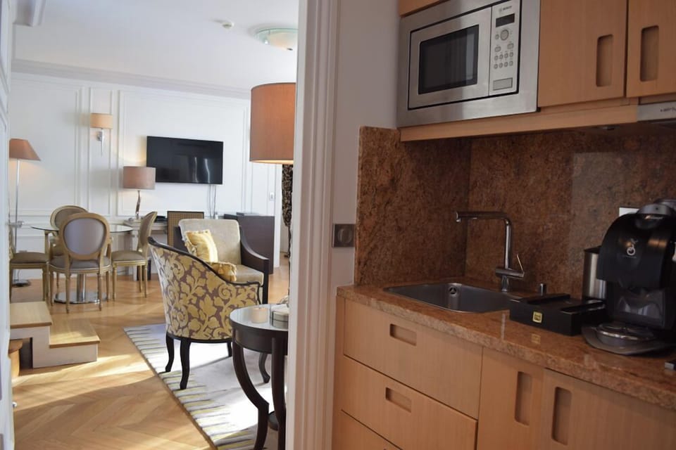 Private kitchenette