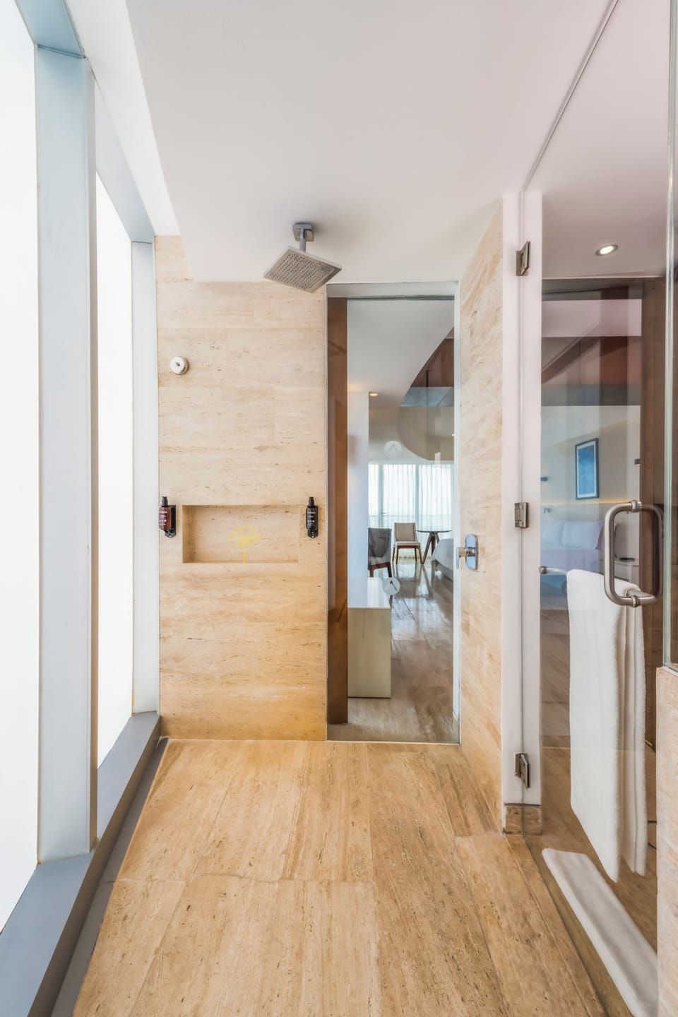 Altitude Corner Suite Partial View | Bathroom | Shower, free toiletries, hair dryer, bathrobes
