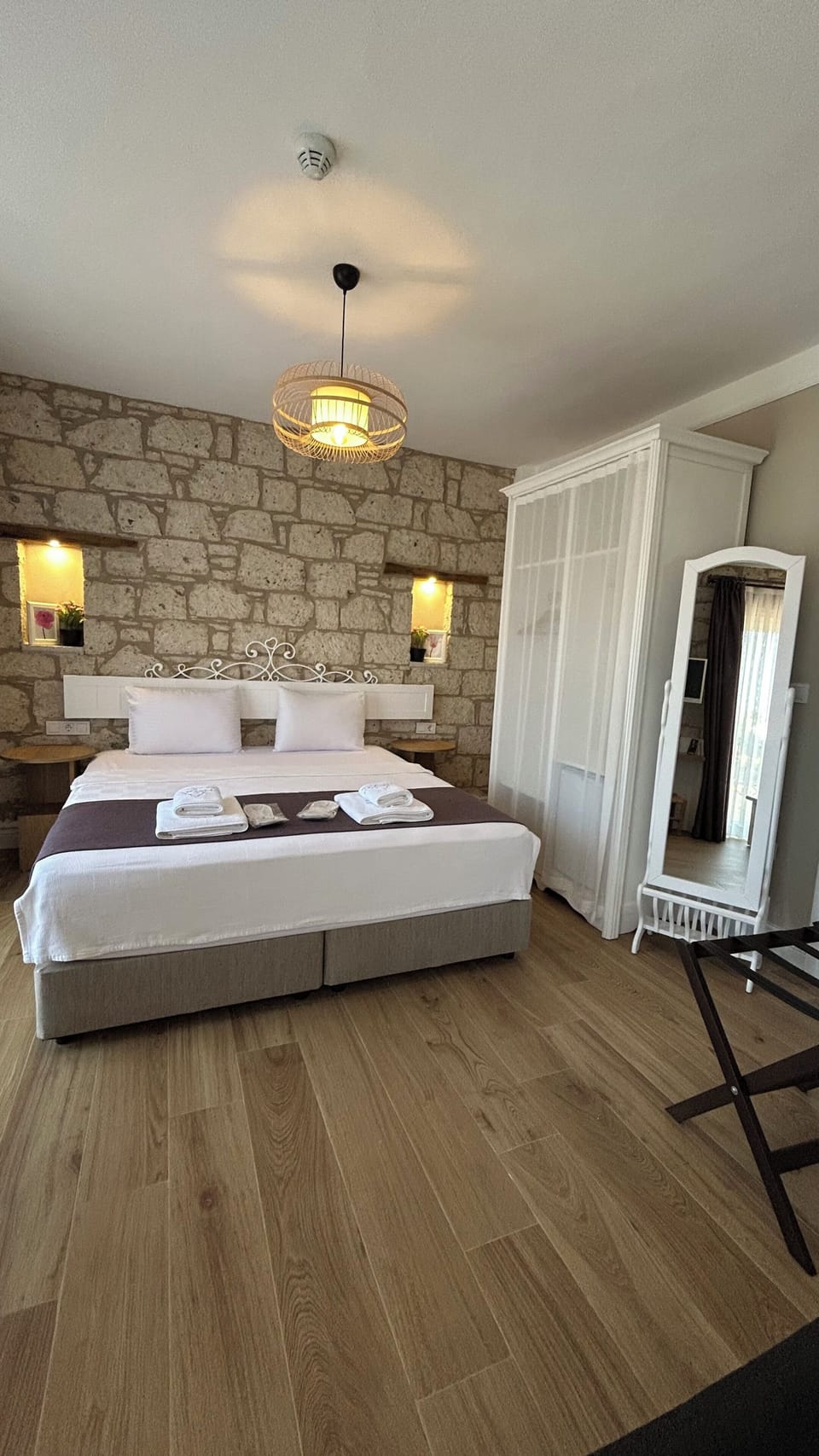 Junior Suite | Premium bedding, in-room safe, soundproofing, free WiFi