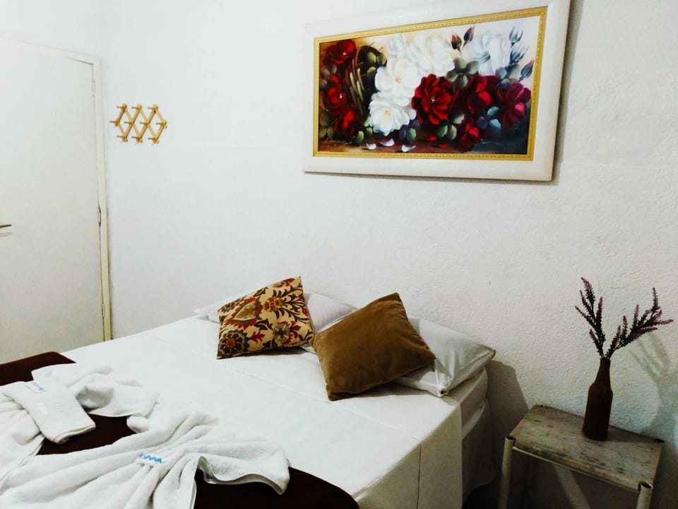 Premium bedding, minibar, rollaway beds, free WiFi