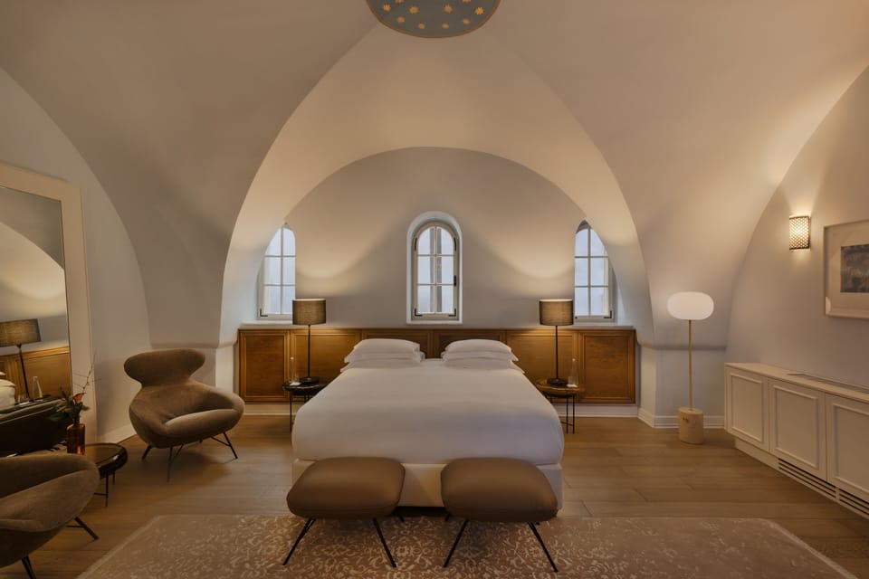 Grand Suite (Arches Suite) | Egyptian cotton sheets, premium bedding, down comforters