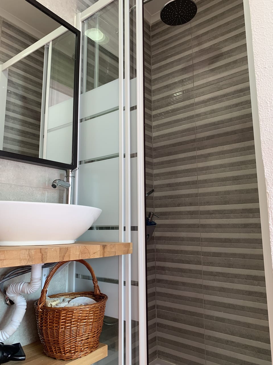 Standard Double or Twin Room, Private Bathroom (Guincho Lovely room) | Bathroom