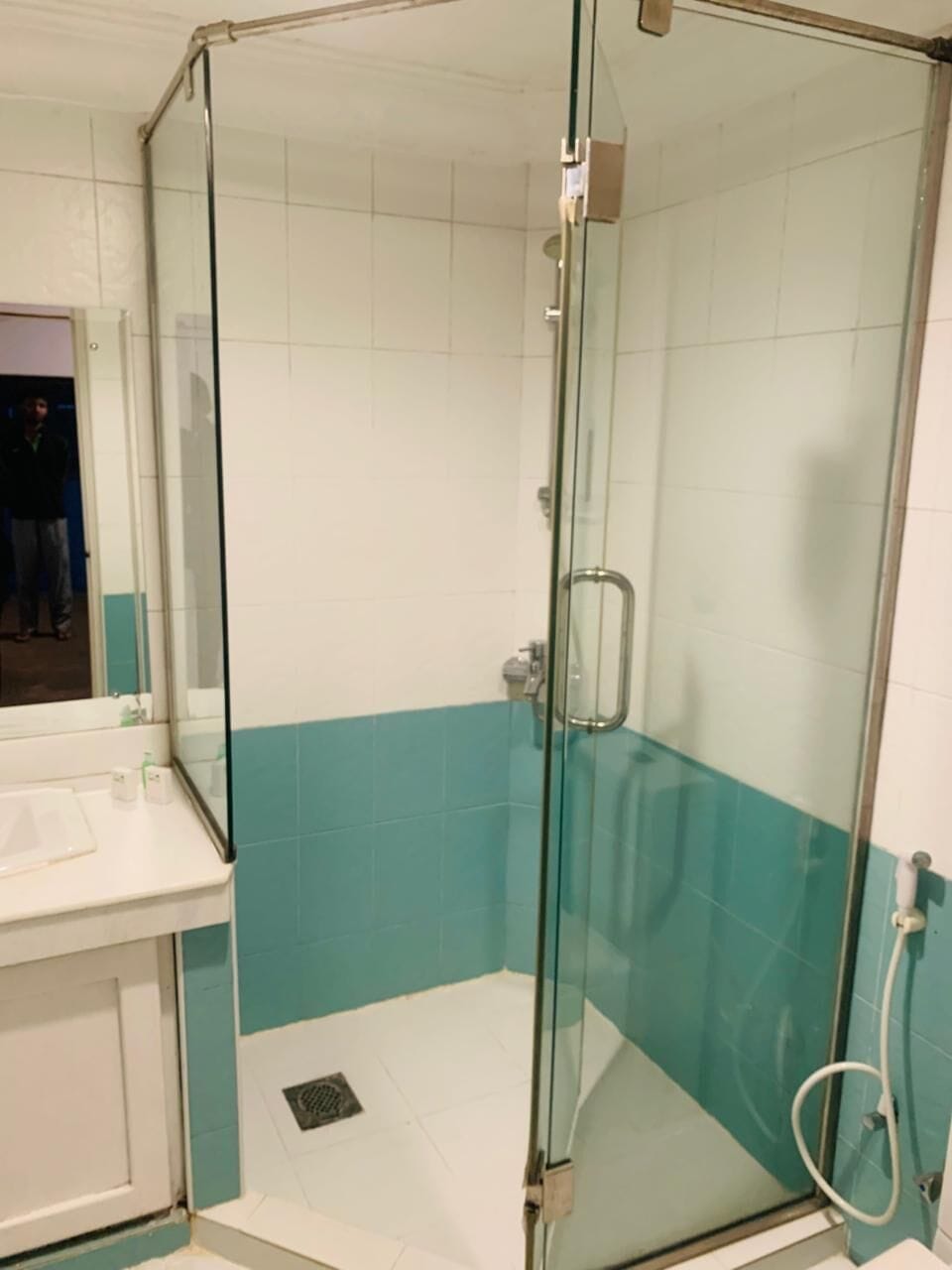 Superior Triple Room, 1 Bedroom, Courtyard View, Ground Floor | Bathroom | Shower, free toiletries, hair dryer, bidet