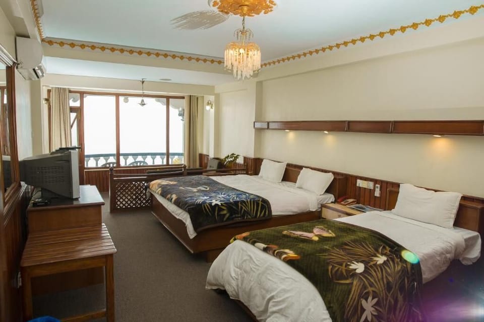 In-room safe, desk, soundproofing, WiFi (free)
