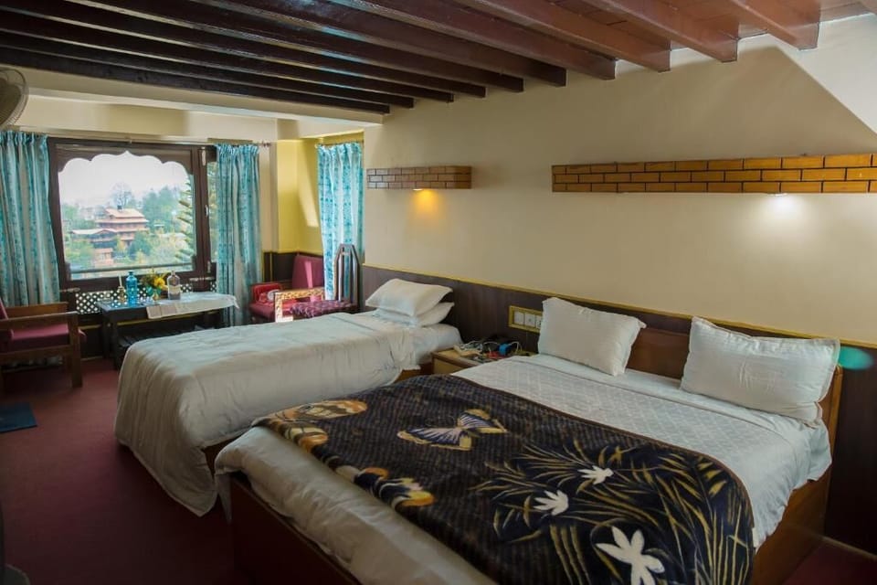In-room safe, desk, soundproofing, WiFi (free)