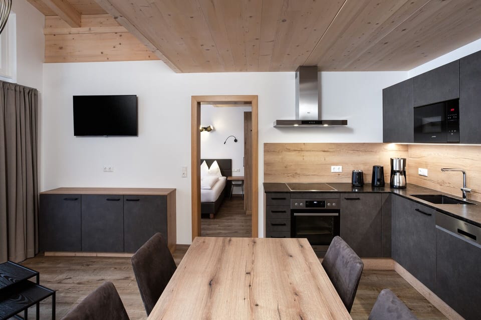 Smart TV, heated floors, offices