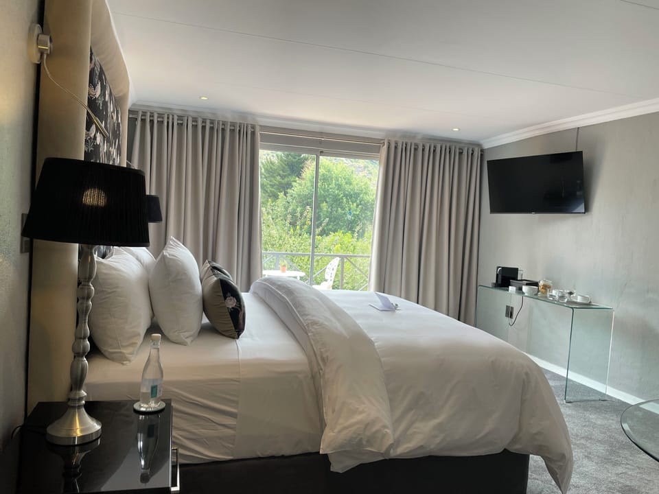 Double Deluxe (Twin or King beds) | Egyptian cotton sheets, premium bedding, pillowtop beds, in-room safe