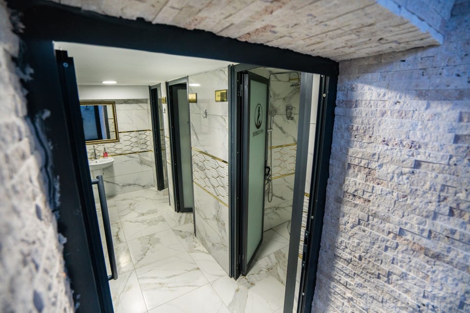 Couples treatment rooms, sauna, Turkish bath, body treatments