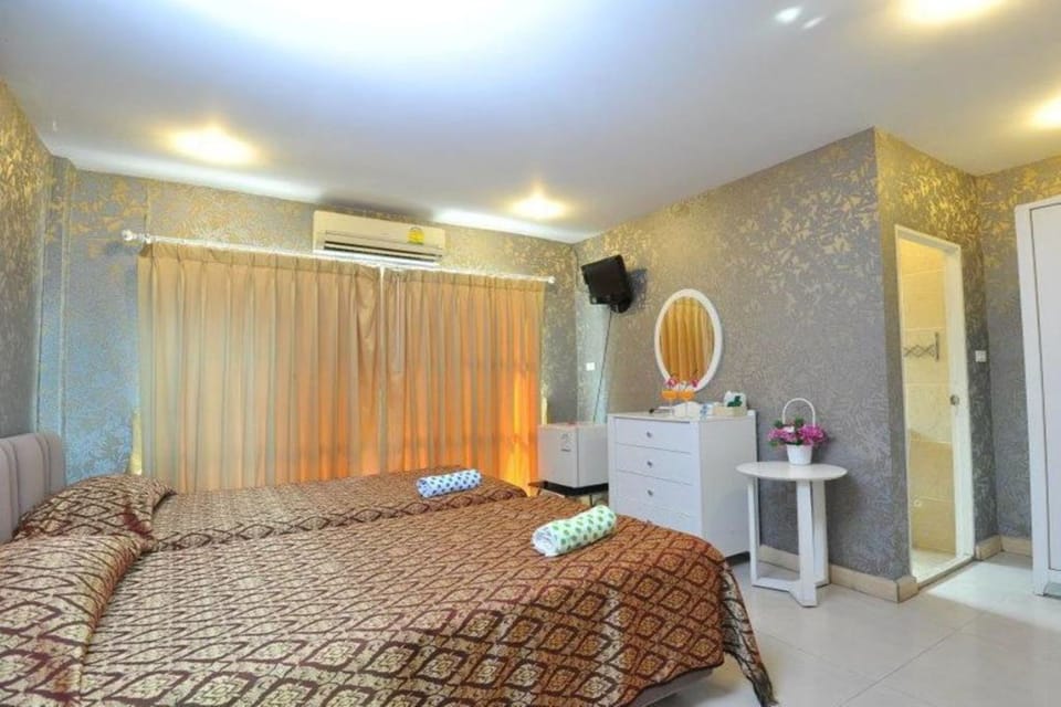 Standard Twin Room | Free WiFi