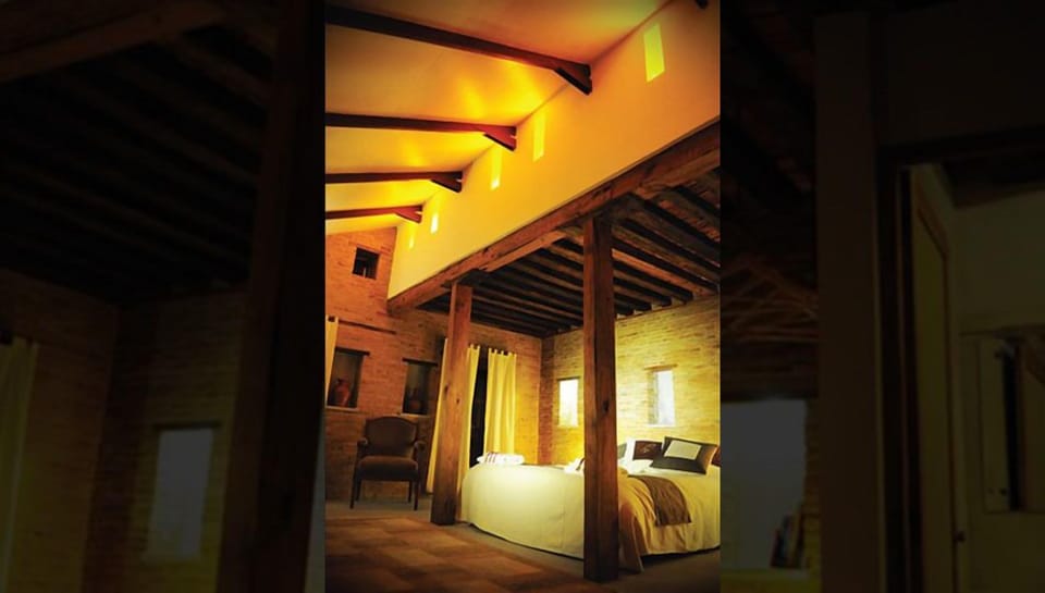 Traditional Studio Suite, City View | Desk, laptop workspace, free WiFi