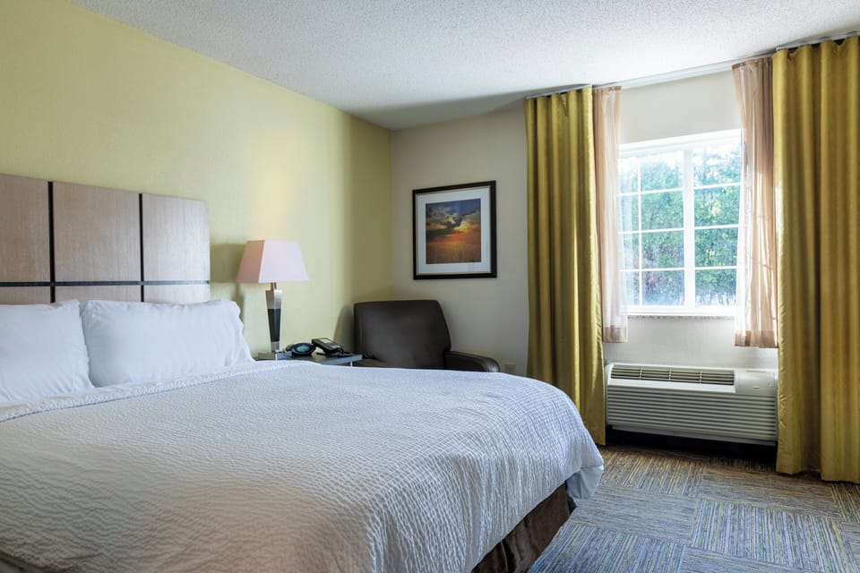 In-room safe, desk, laptop workspace, blackout drapes