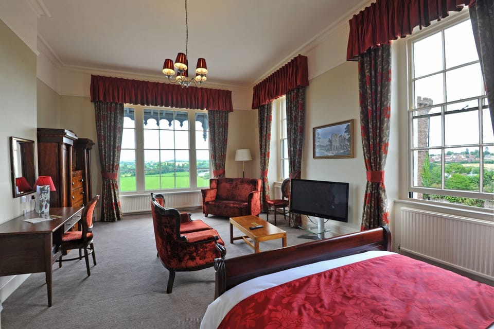 Superior Room | Desk, free WiFi, bed sheets