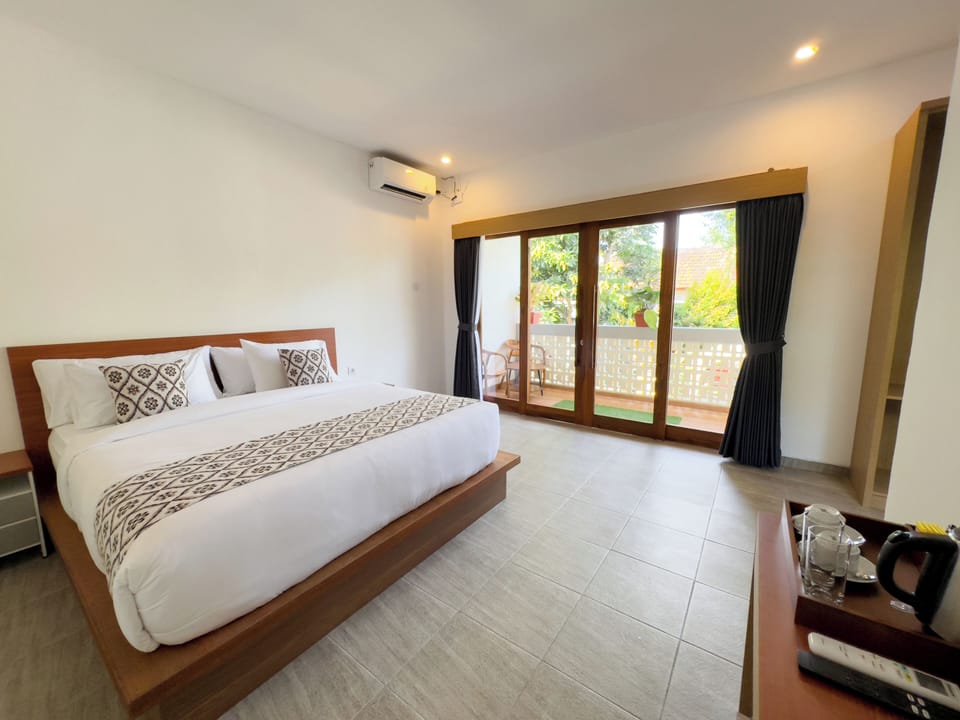 Deluxe Double Room | Premium bedding, desk, free WiFi, bed sheets