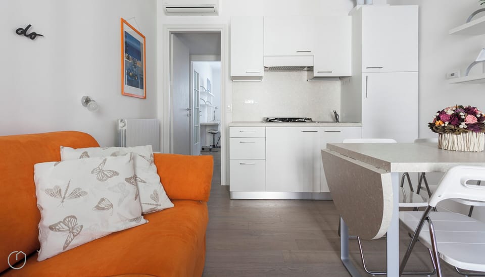Apartment (1 Bedroom) | Front of property
