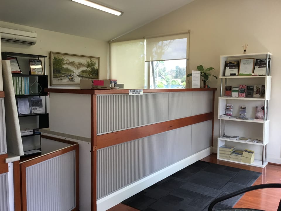 Traralgon Holiday Village Campground/ 
RV Resort in Morwell