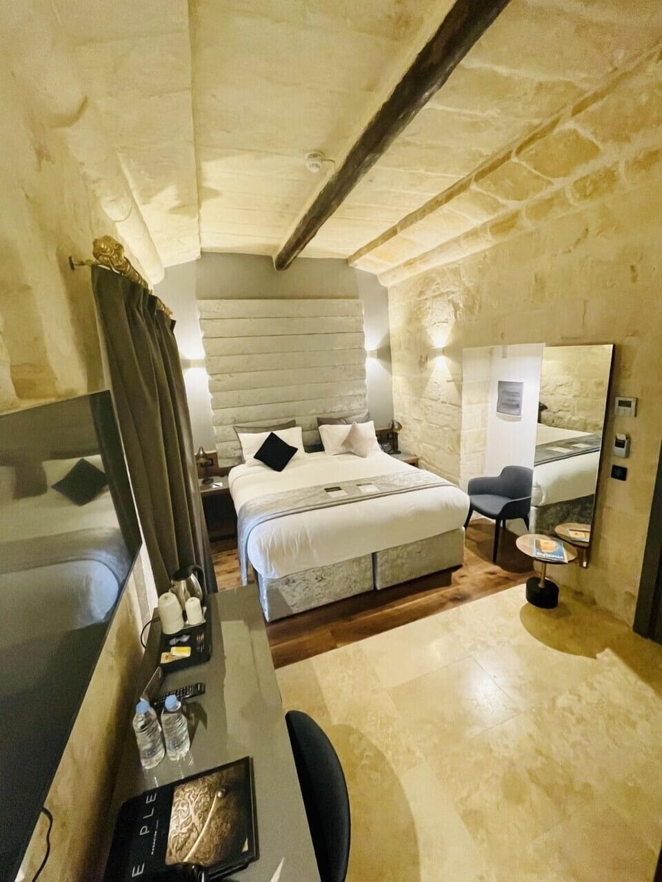 Classic Double or Twin Room | Premium bedding, minibar, in-room safe, desk