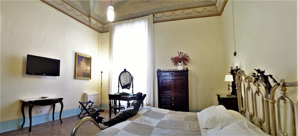Presidential Suite, City View | 1 bedroom, premium bedding, down comforters, minibar