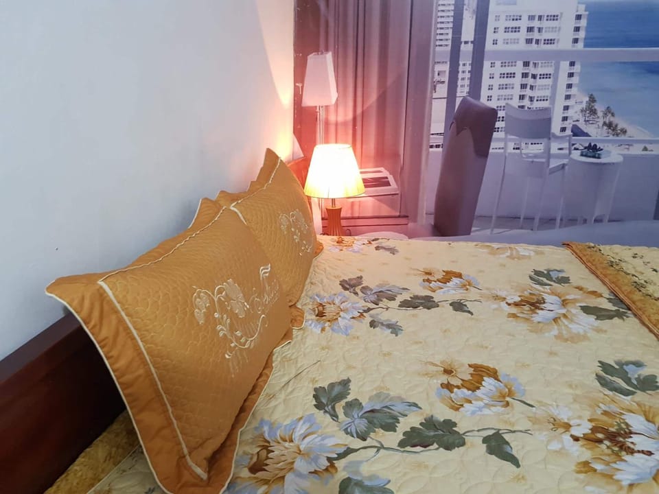 Premium bedding, minibar, individually decorated, desk