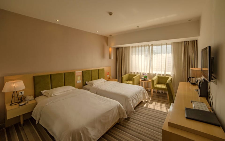 Standard Twin Room  | Desk, blackout drapes, WiFi (free)
