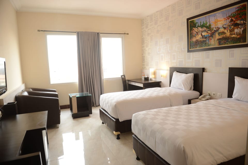 Deluxe Twin Room | Free WiFi, bed sheets