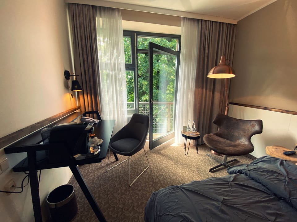 Comfort Double Room, Garden View | Hypo-allergenic bedding, in-room safe, individually decorated, desk