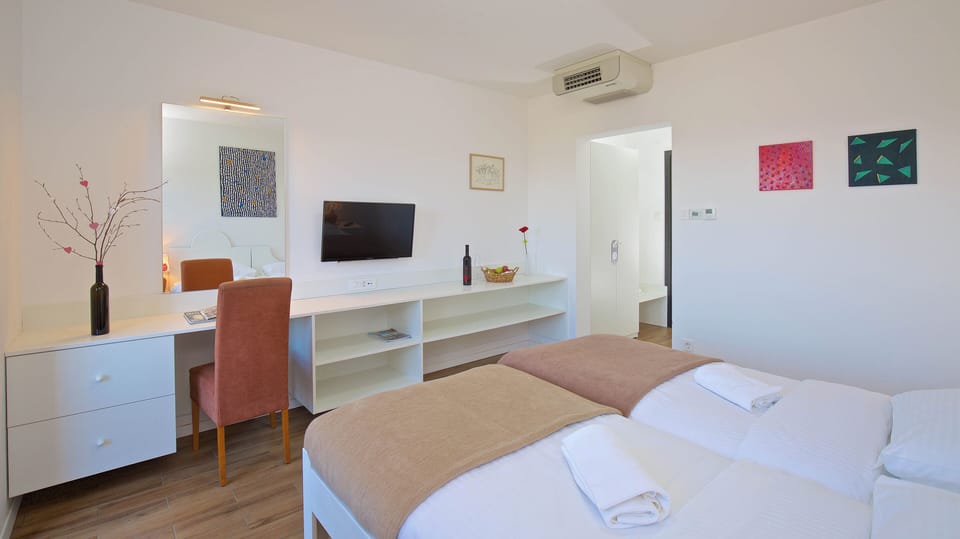 Desk, laptop workspace, iron/ironing board, free WiFi