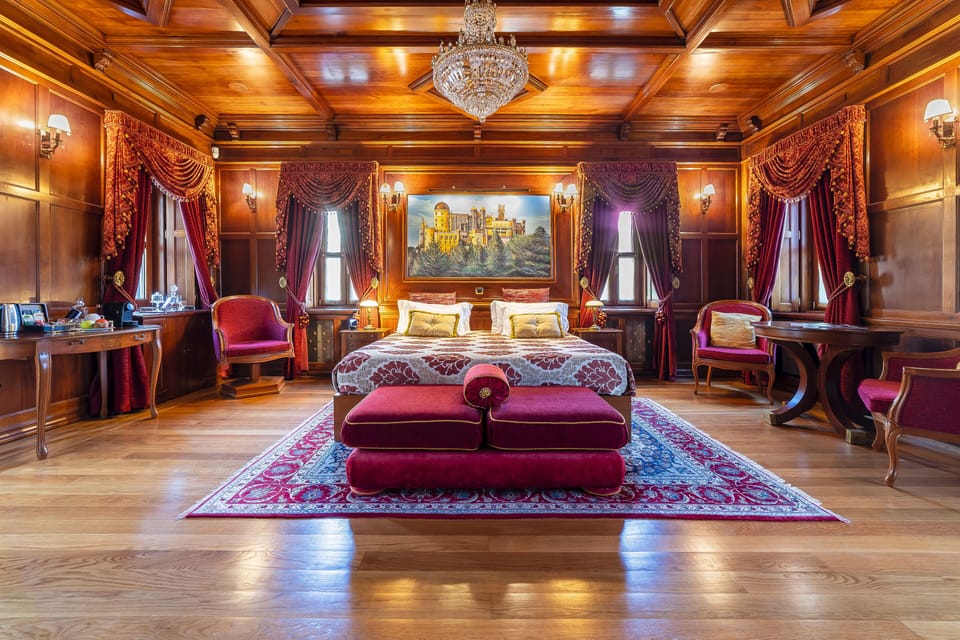 Deluxe Room, Garden View | Premium bedding, down comforters, memory foam beds, minibar